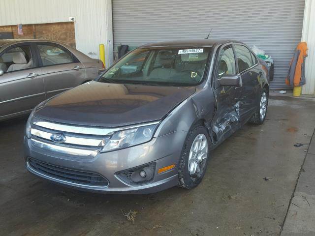 3FAHP0HG1AR346128 - 2010 FORD FUSION SE GRAY photo 2