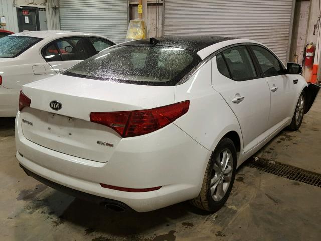 5XXGN4A72DG209439 - 2013 KIA OPTIMA EX WHITE photo 4