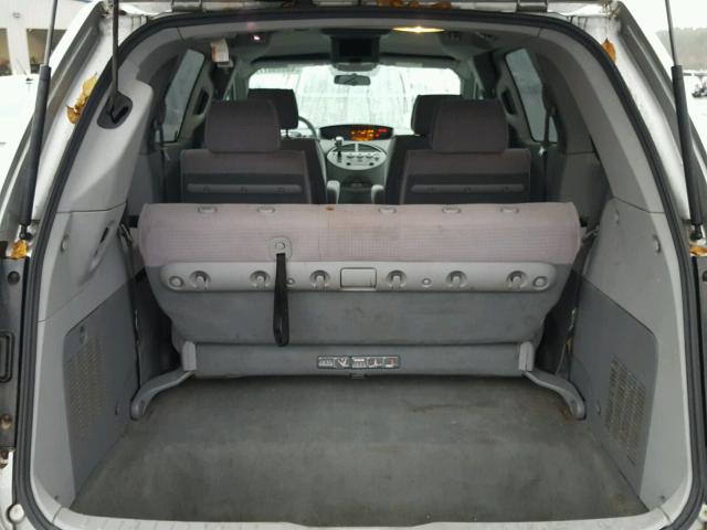 5N1BV28U15N127925 - 2005 NISSAN QUEST S SILVER photo 9