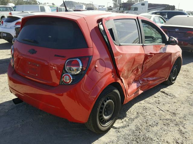 1G1JB6SG2E4153886 - 2014 CHEVROLET SONIC LS 红色 照片 4