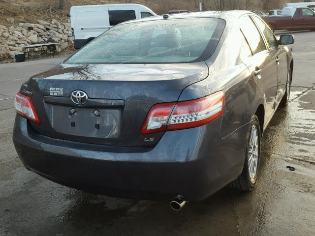 4T1BF3EKXBU192005 - 2011 TOYOTA CAMRY BASE GRAY photo 4