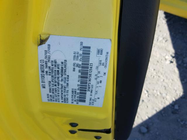 3FAFP31N75R125625 - 2005 FORD FOCUS ZX3 YELLOW photo 10