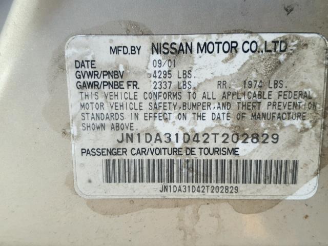 JN1DA31D42T202829 - 2002 NISSAN MAXIMA GLE GOLD photo 10