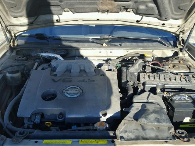 JN1DA31D42T202829 - 2002 NISSAN MAXIMA GLE GOLD photo 7