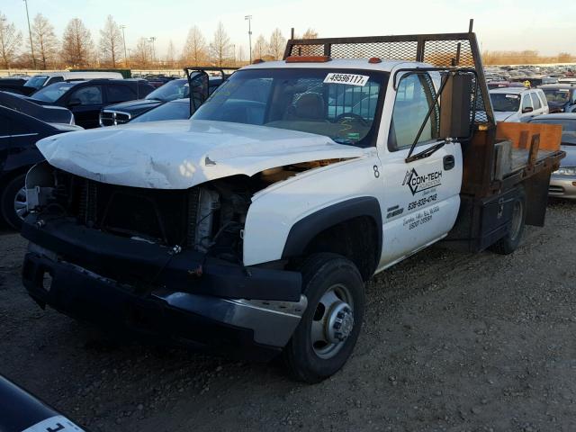 1GBJK34DX7E178304 - 2007 CHEVROLET SILVERADO WHITE photo 2