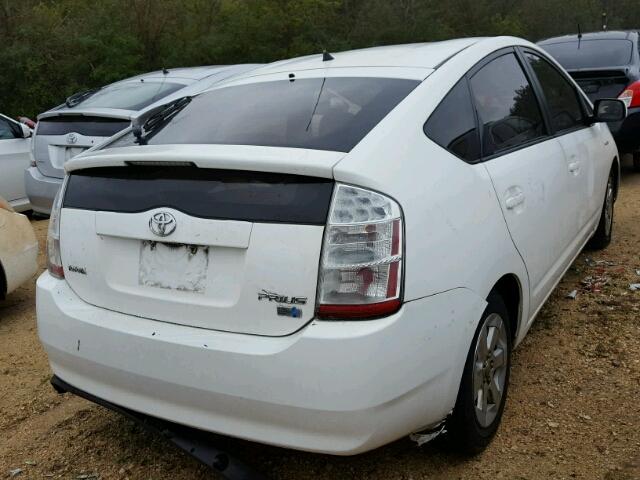 JTDKB20U583402835 - 2008 TOYOTA PRIUS WHITE photo 4