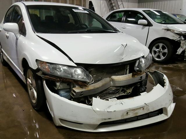 19XFA1F69AE047688 - 2010 HONDA CIVIC WHITE photo 9