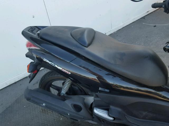 MLHKF121XD5007384 - 2013 HONDA PCX 150 BLACK photo 6