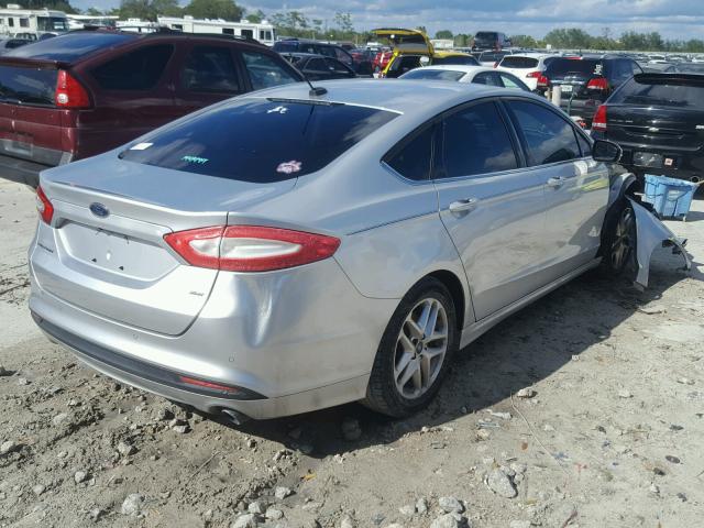 3FA6P0H71DR233145 - 2013 FORD FUSION SE SILVER photo 4