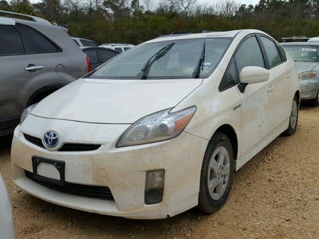 JTDKN3DU4B1439627 - 2011 TOYOTA PRIUS WHITE photo 2