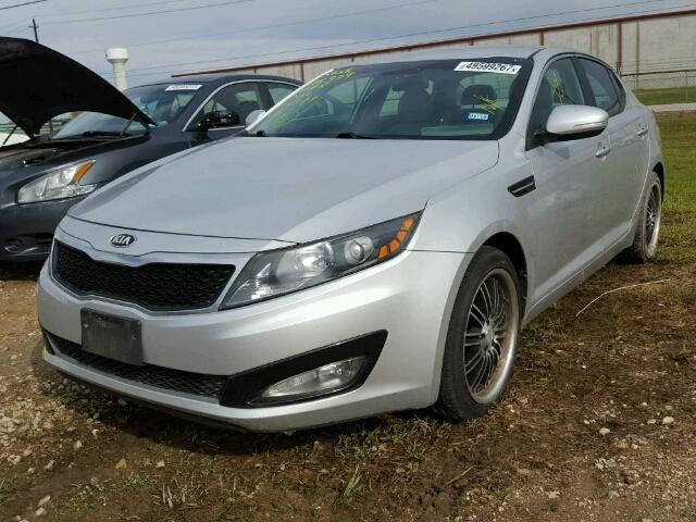 5XXGM4A70DG122139 - 2013 KIA OPTIMA LX SILVER photo 2