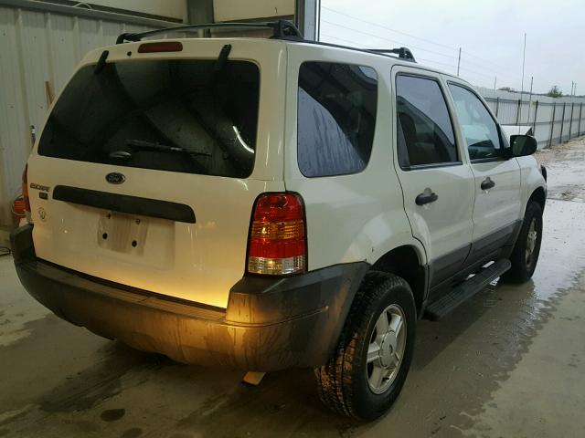 1FMCU03133KD90487 - 2003 FORD ESCAPE XLT WHITE photo 4