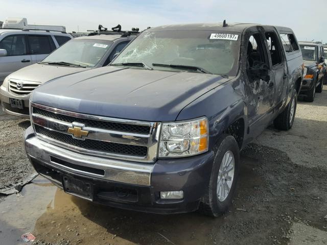 3GCRKSE36AG257628 - 2010 CHEVROLET SILVERADO BLUE photo 2