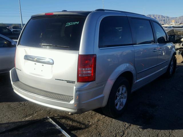 2A4RR5D14AR343523 - 2010 CHRYSLER TOWN & COU SILVER photo 4