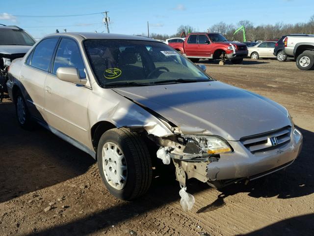 1HGCG66501A106640 - 2001 HONDA ACCORD LX GOLD photo 1