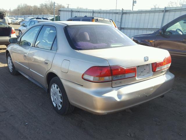 1HGCG66501A106640 - 2001 HONDA ACCORD LX GOLD photo 3