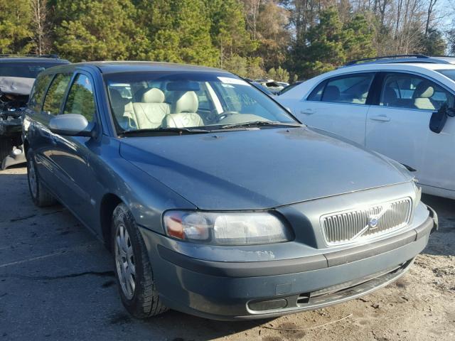 YV1SW61RX22250421 - 2002 VOLVO V70 GREEN photo 1