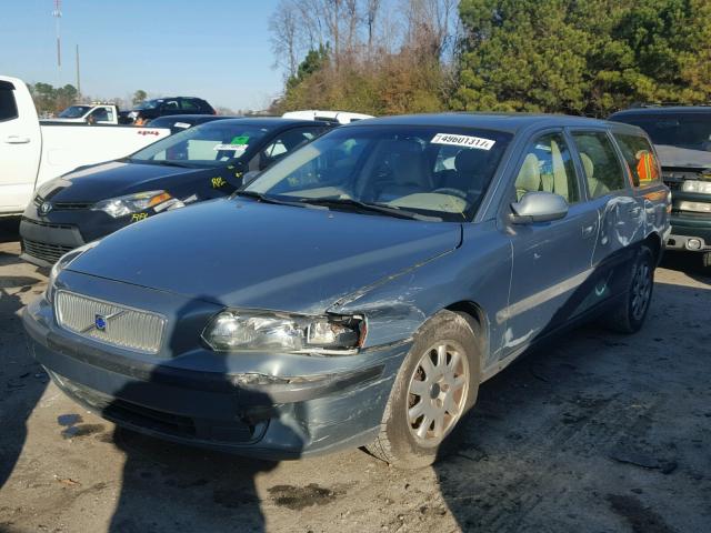 YV1SW61RX22250421 - 2002 VOLVO V70 GREEN photo 2