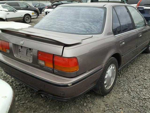 1HGCB7670PA045028 - 1993 HONDA ACCORD EX GOLD photo 4