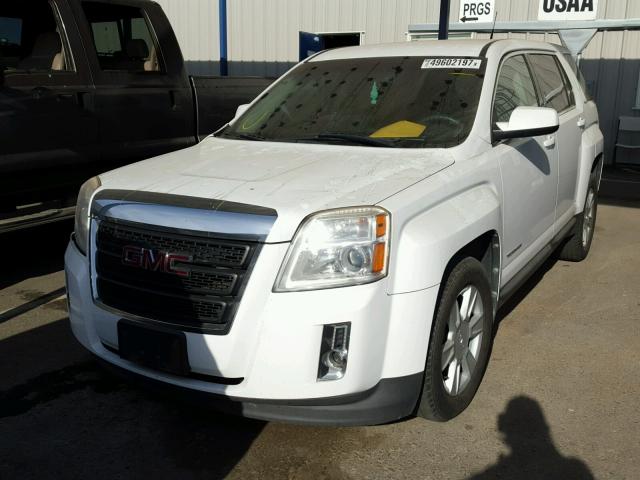 2CTALBEW8A6285855 - 2010 GMC TERRAIN SL WHITE photo 2