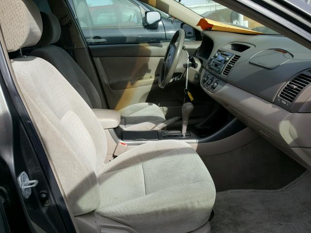 4T1BF32K43U543464 - 2003 TOYOTA CAMRY LE 灰色 照片 5