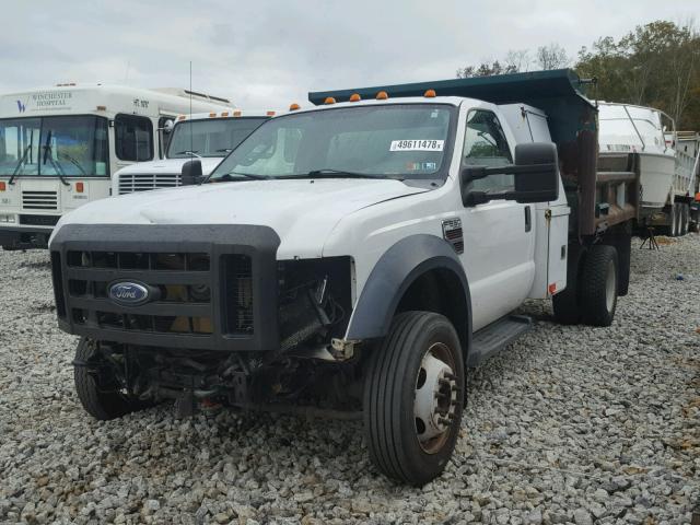 1FDAF56R18EA91179 - 2008 FORD F550 SUPER WHITE photo 2