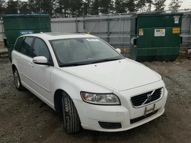 YV1MW382X92471415 - 2009 VOLVO V50 2.4I WHITE photo 1