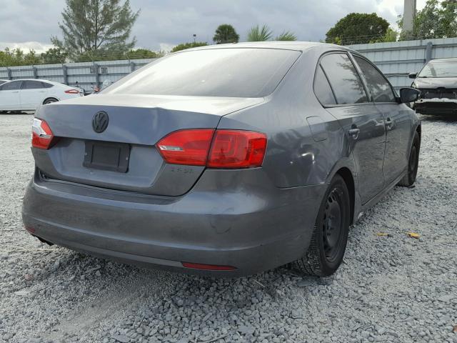 3VWDX7AJ8BM338546 - 2011 VOLKSWAGEN JETTA SE GRAY photo 4