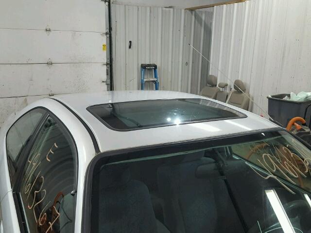 1HGEJ8142YL123801 - 2000 HONDA CIVIC EX 银色 照片 9