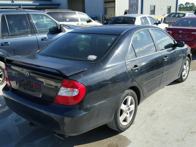 JTDBE32K540276917 - 2004 TOYOTA CAMRY LE BLACK photo 4