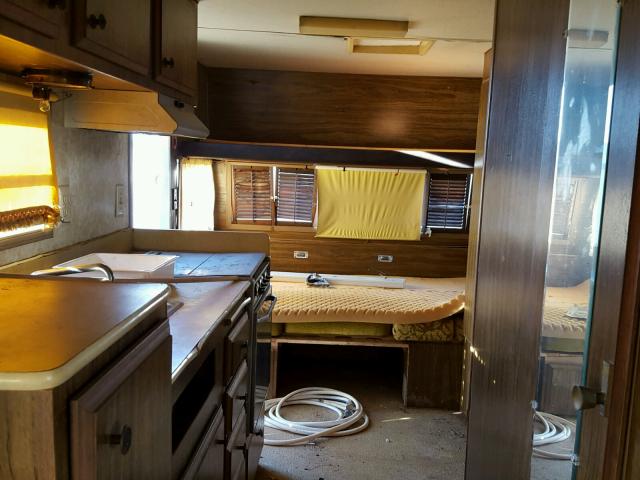 P049175S3666 - 1975 TERR CAMPER WHITE photo 6