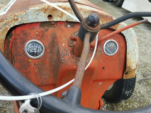 8N4013 - 1947 FORD 8N TRACTOR RED photo 8