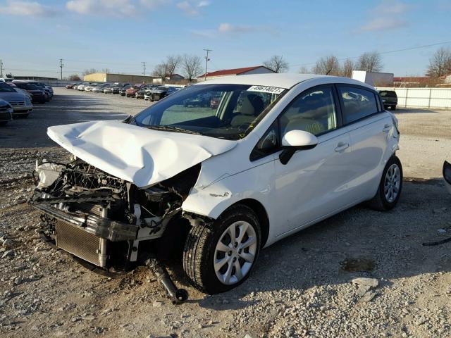 KNADM4A39D6137198 - 2013 KIA RIO LX WHITE photo 2