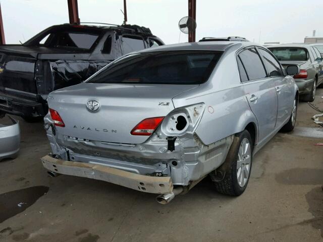 4T1BK36B17U193982 - 2007 TOYOTA AVALON XL SILVER photo 4