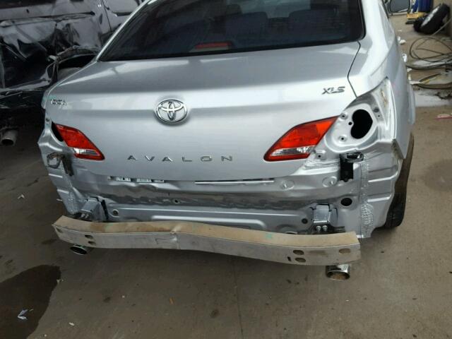 4T1BK36B17U193982 - 2007 TOYOTA AVALON XL SILVER photo 9