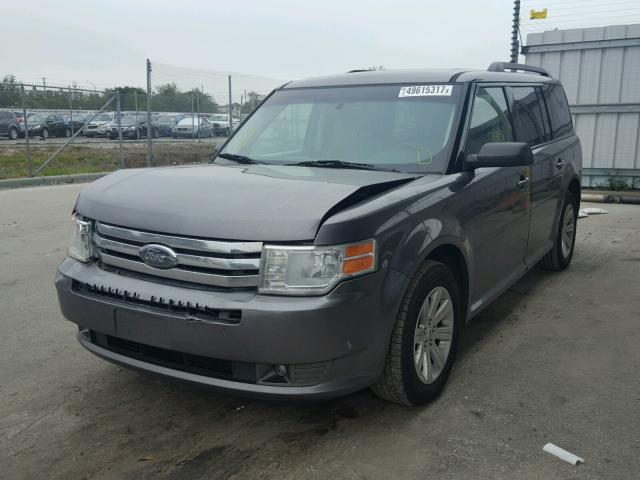 2FMGK5BCXABB06111 - 2010 FORD FLEX SE CHARCOAL photo 2