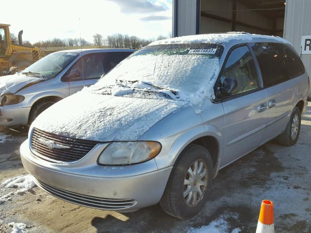 2C4GP74L91R385122 - 2001 CHRYSLER TOWN & COU SILVER photo 2