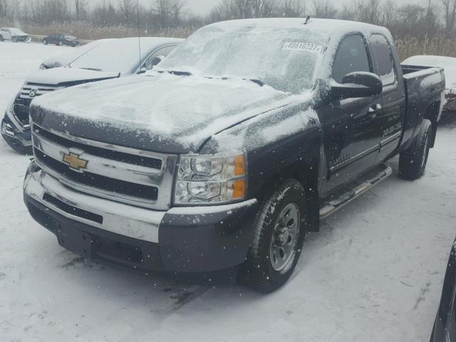 1GCSCREA5AZ272448 - 2010 CHEVROLET SILVERADO BLACK photo 2