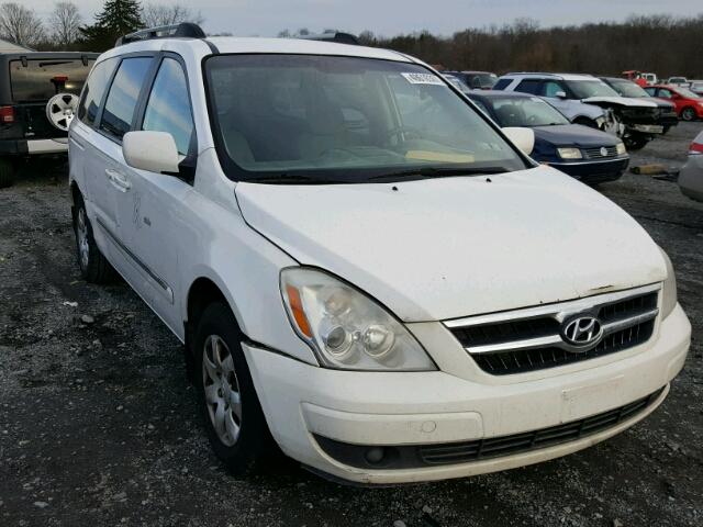 KNDMC233786048517 - 2008 HYUNDAI ENTOURAGE WHITE photo 1