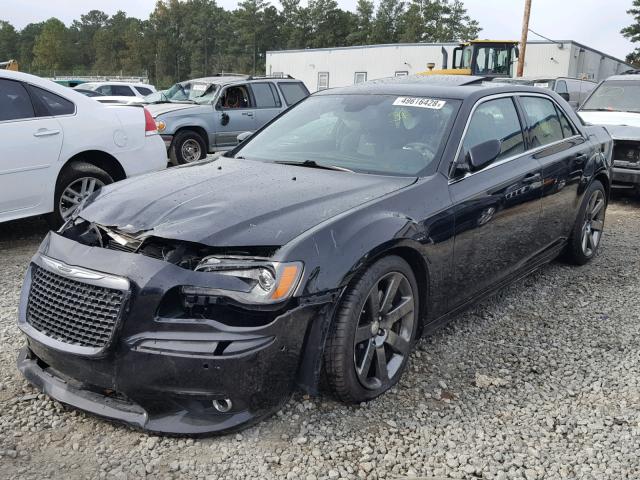 2C3CCAFJ2DH553183 - 2013 CHRYSLER 300 SRT-8 BLACK photo 2