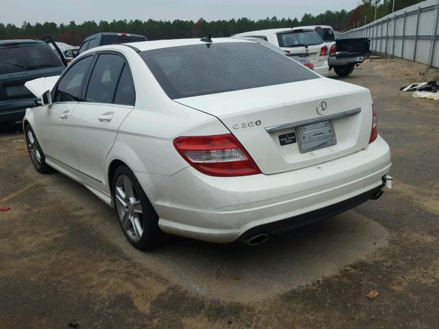 WDDGF5EB8BF637826 - 2011 MERCEDES-BENZ C 300 WHITE photo 3