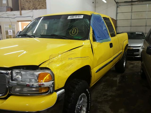 1GTEK19TX2Z282438 - 2002 GMC NEW SIERRA YELLOW photo 9