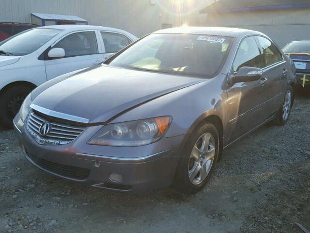 JH4KB16595C007481 - 2005 ACURA RL GRAY photo 2