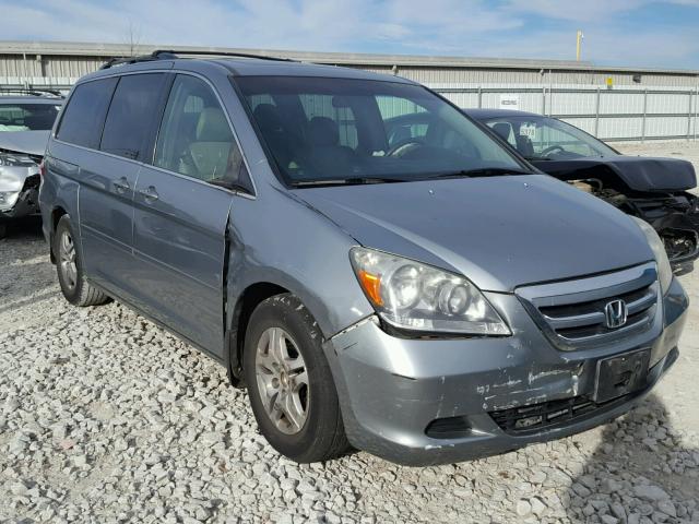 5FNRL38665B060401 - 2005 HONDA ODYSSEY EX SILVER photo 1