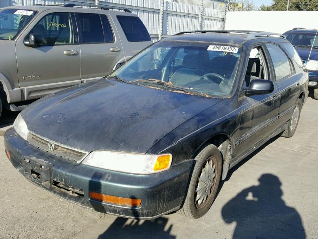 1HGCE1898TA009066 - 1996 HONDA ACCORD EX BLACK photo 2