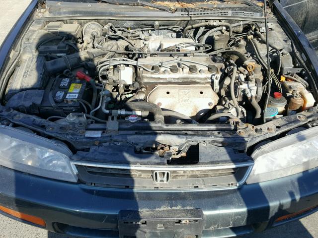 1HGCE1898TA009066 - 1996 HONDA ACCORD EX BLACK photo 7