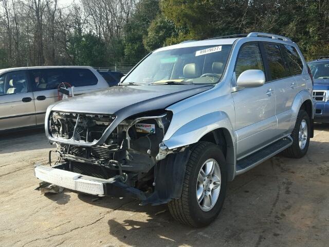 JTJBT20X660118617 - 2006 LEXUS GX 470 SILVER photo 2