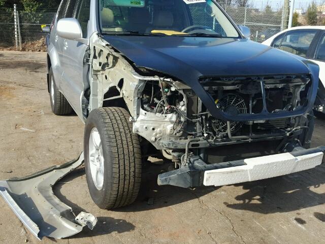 JTJBT20X660118617 - 2006 LEXUS GX 470 SILVER photo 9