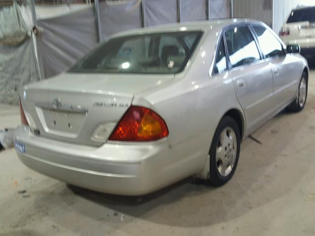 4T1BF28B22U209708 - 2002 TOYOTA AVALON XL GRAY photo 4