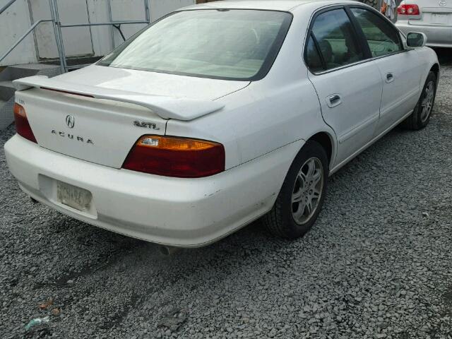 19UUA5641XA054516 - 1999 ACURA 3.2TL WHITE photo 4